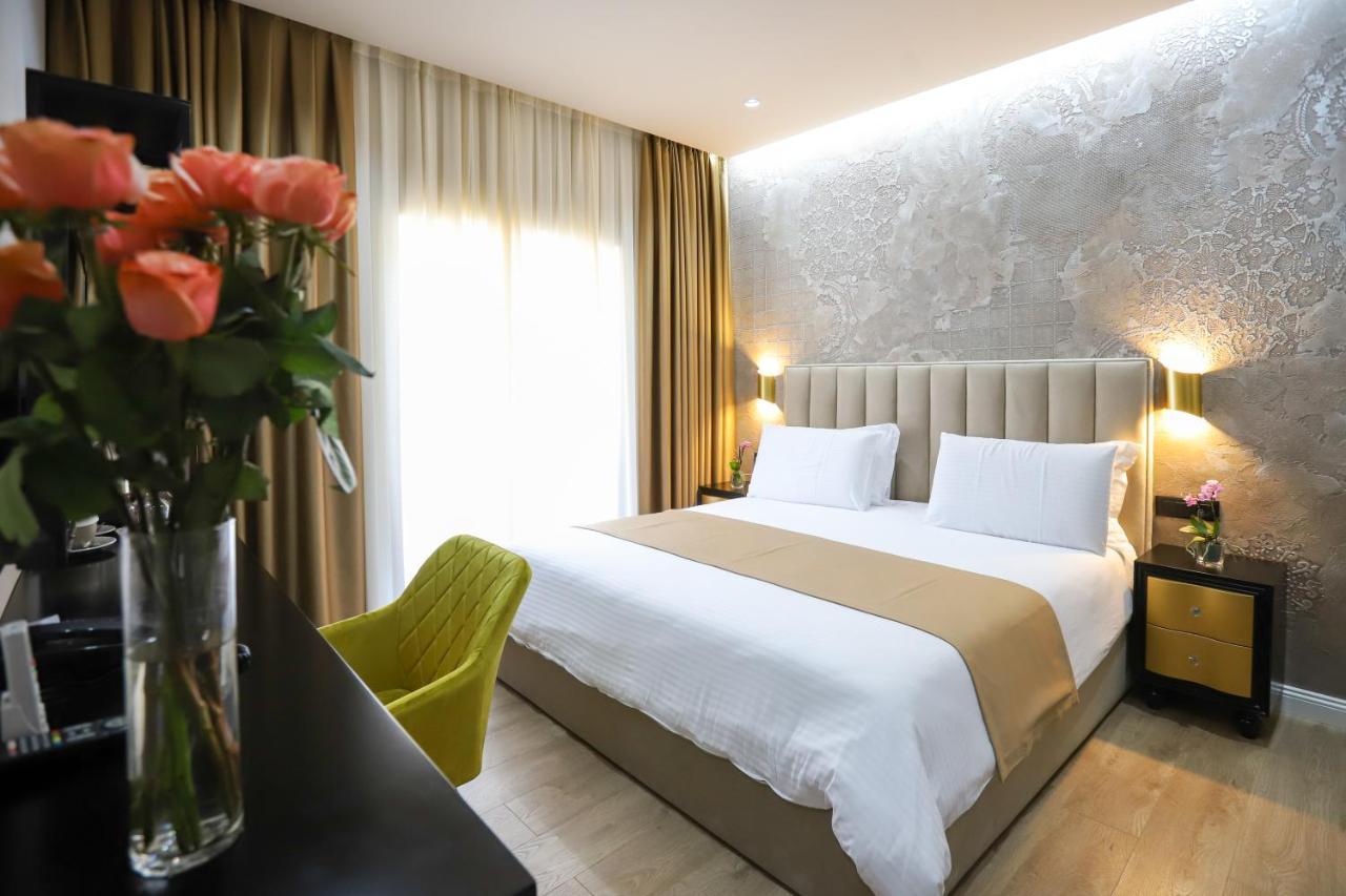 Imperator Hotel Tirana Esterno foto